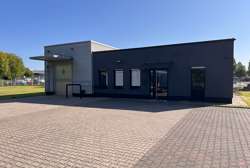 Halle das Firmengebäude der Firma Freitag Electronic in Bochum